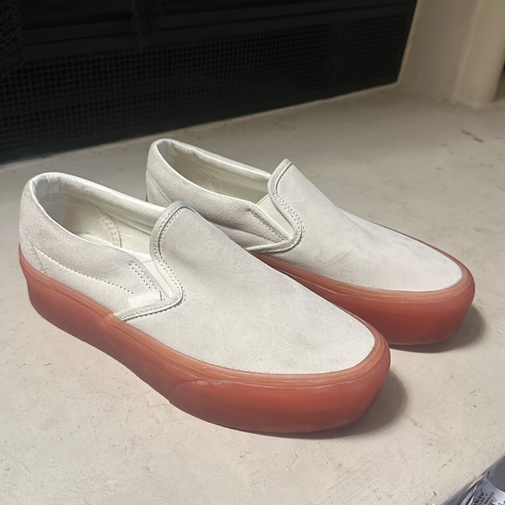 Vans Classic Slip on sneakers-Platform/Stackform-Marshmallow/Peach-sz 10- NEW!!